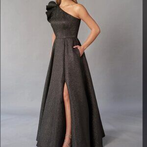 Black Tie/Gala/Prom Dress